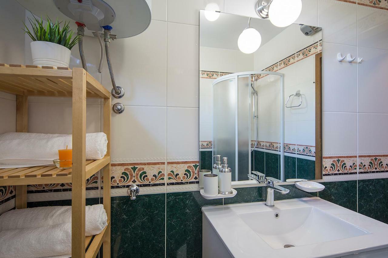 Apartments Bo Malinska Ngoại thất bức ảnh