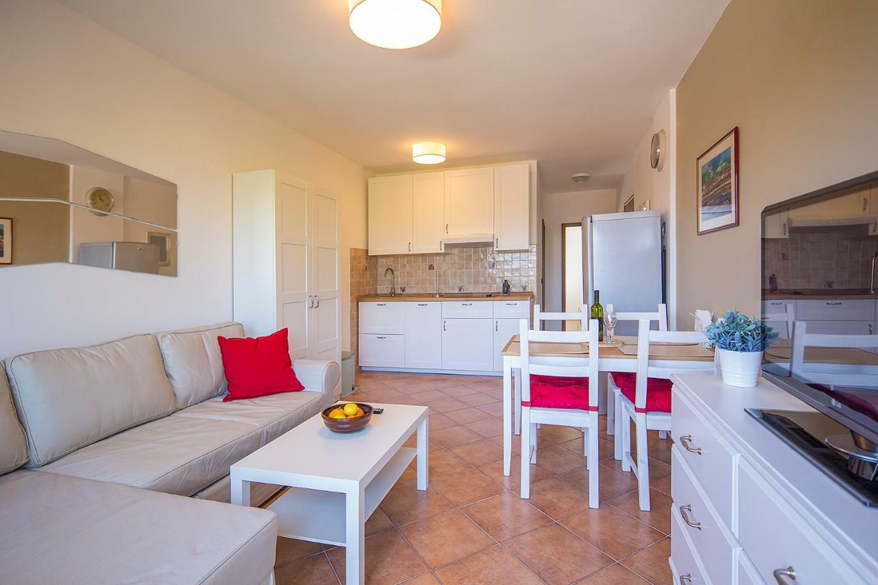 Apartments Bo Malinska Ngoại thất bức ảnh